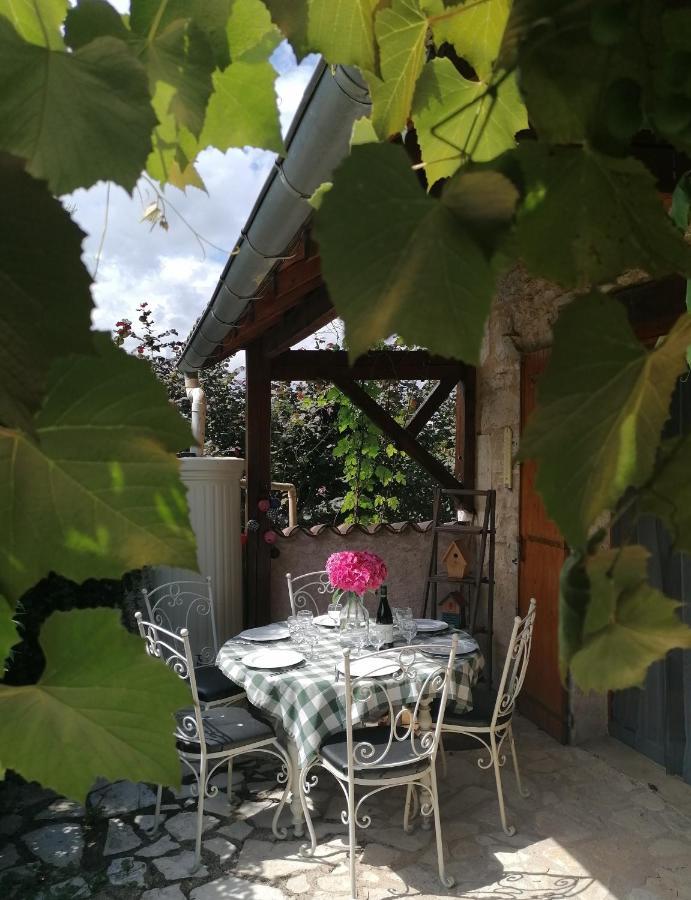 Villa La Fee Bleue Limeyrat Exterior foto